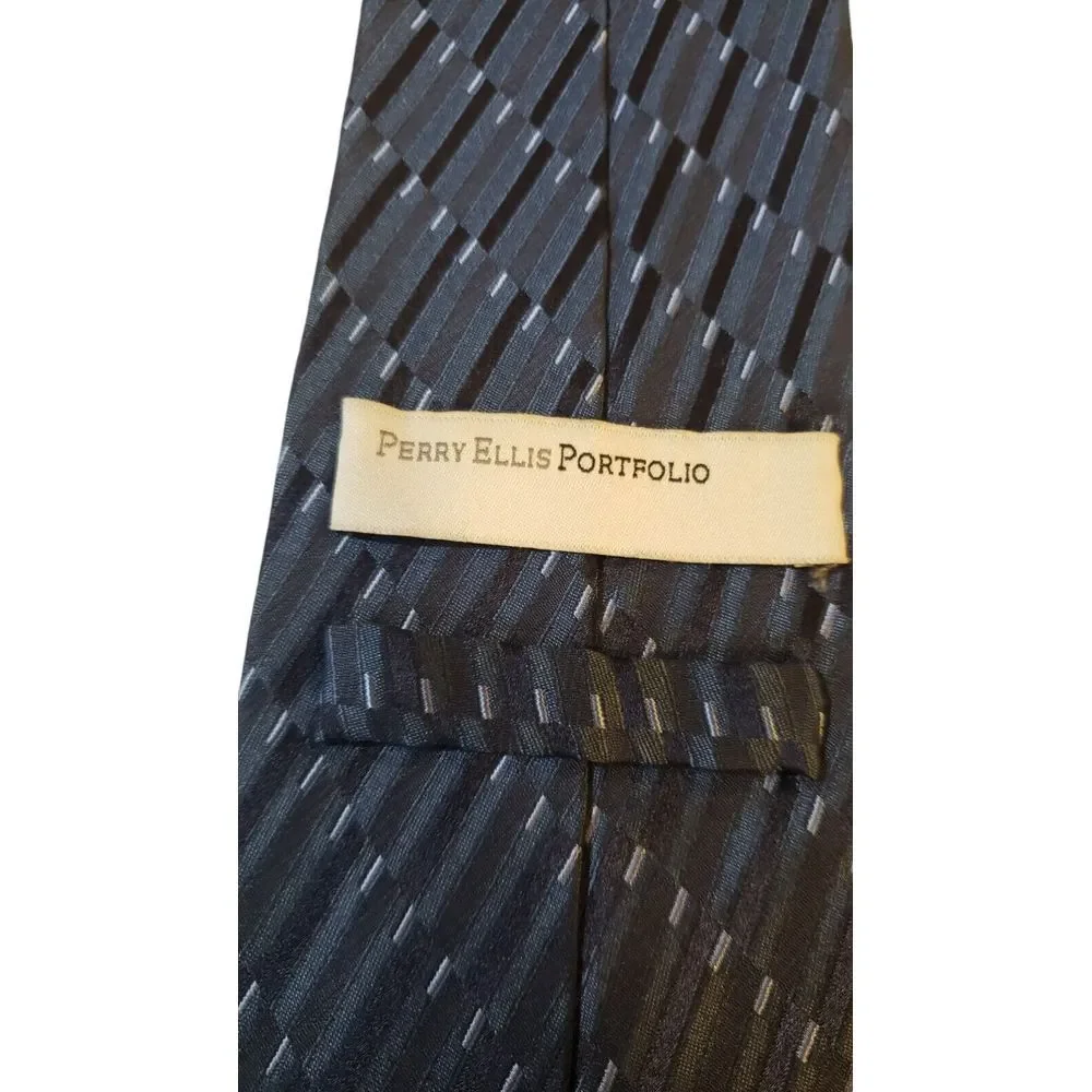 Perry Ellis complete your